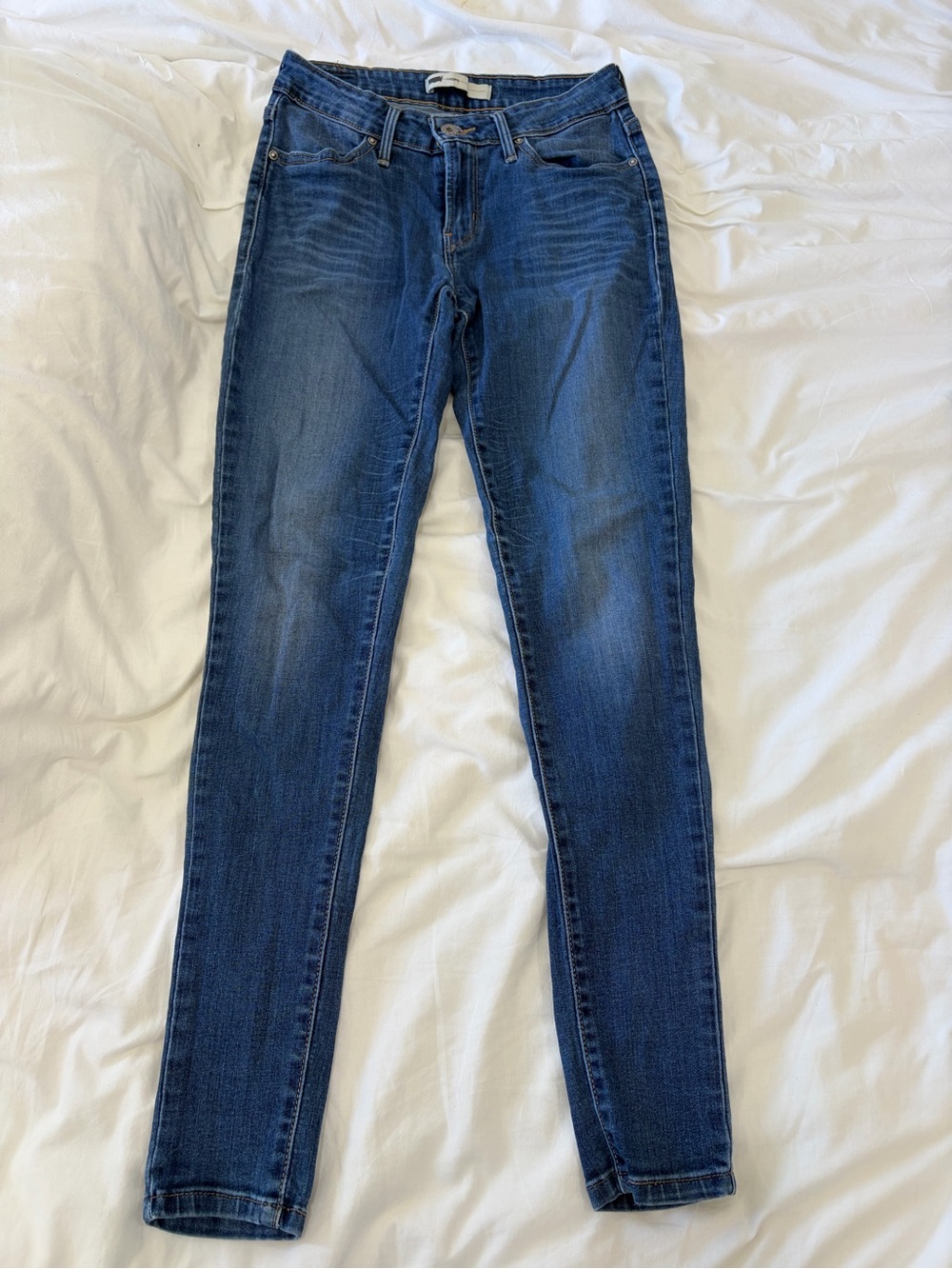 Levi’s Classic Women's Dark Blue Skinny Jeans